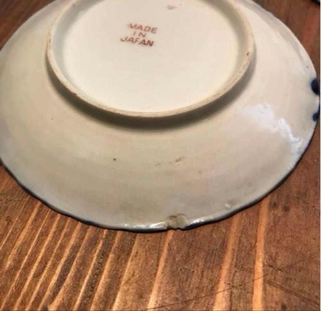 美品　陶芸　希少　年代物　青絵皿　菊花　銘々皿　丁寧に描かれた　華やかな皿　薄い