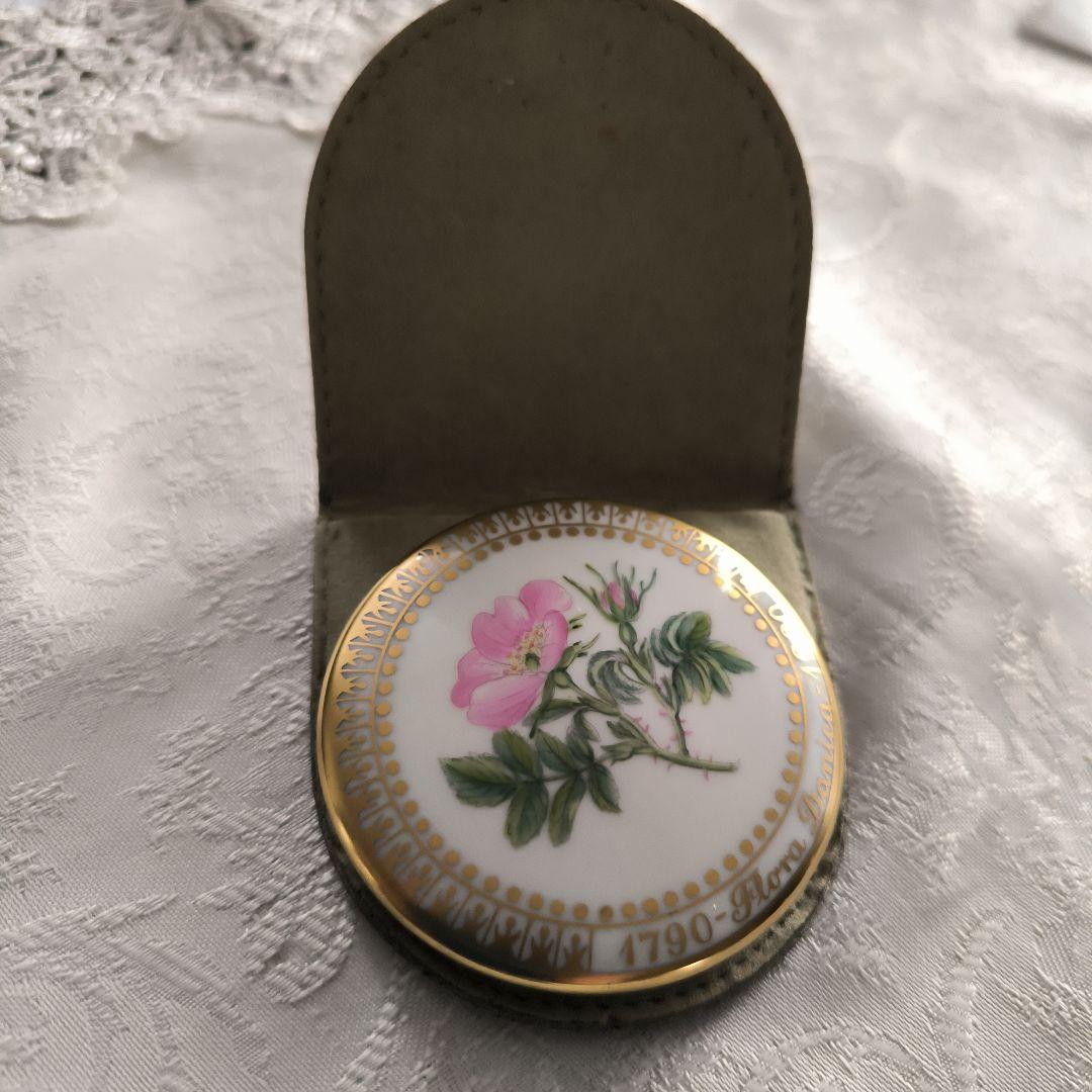 ロイヤルコペンハーゲン フローラダニカミニミラー 、 ケース付き