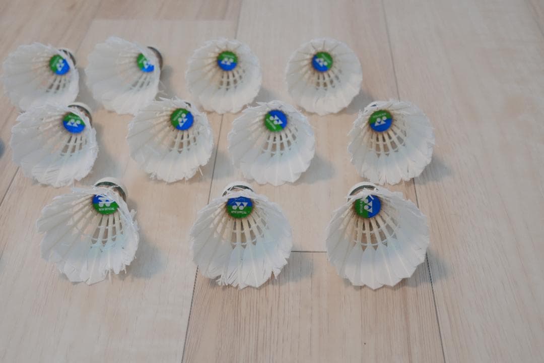 中古シャトル ニューオフィシャル 240球(基礎打ち用120+ノック用120)