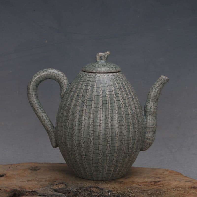 宋汝窯青釉清涼寺竹節瓜稜壺  現代工芸品 美術品 置物