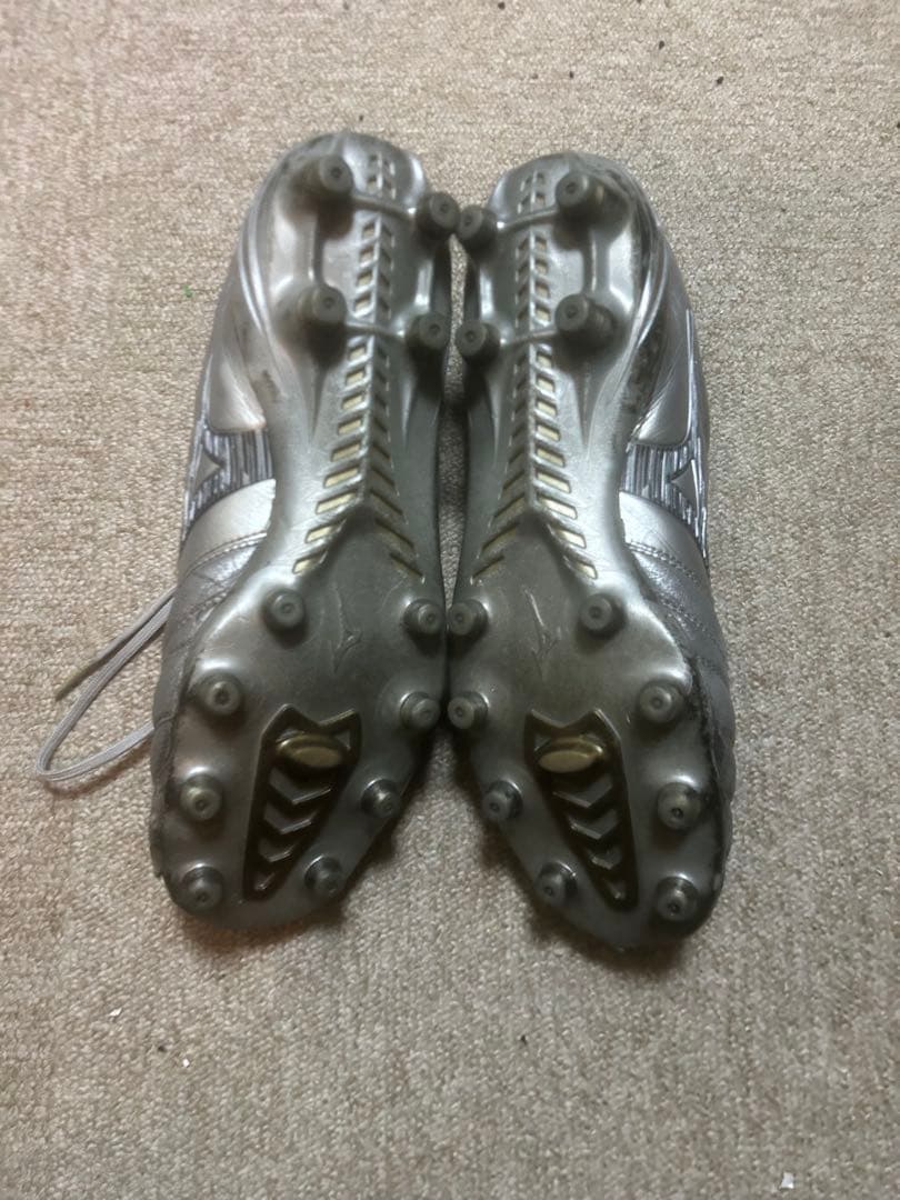 『限定品』ミズノ モレリアネオ4 ギャラクシーシルバー 27.0cmレア