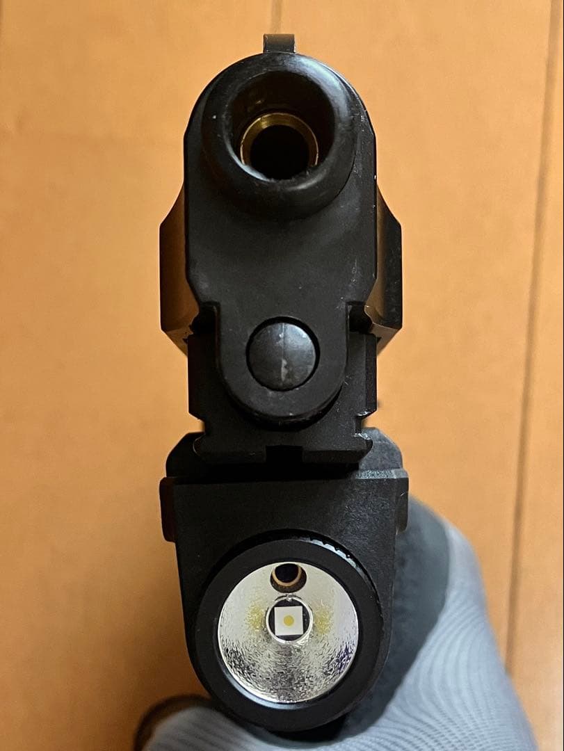 最終値下げ！マルイ　ベレッタ M9A1ガスブロ　レーザーライト、実銃グリップ付き