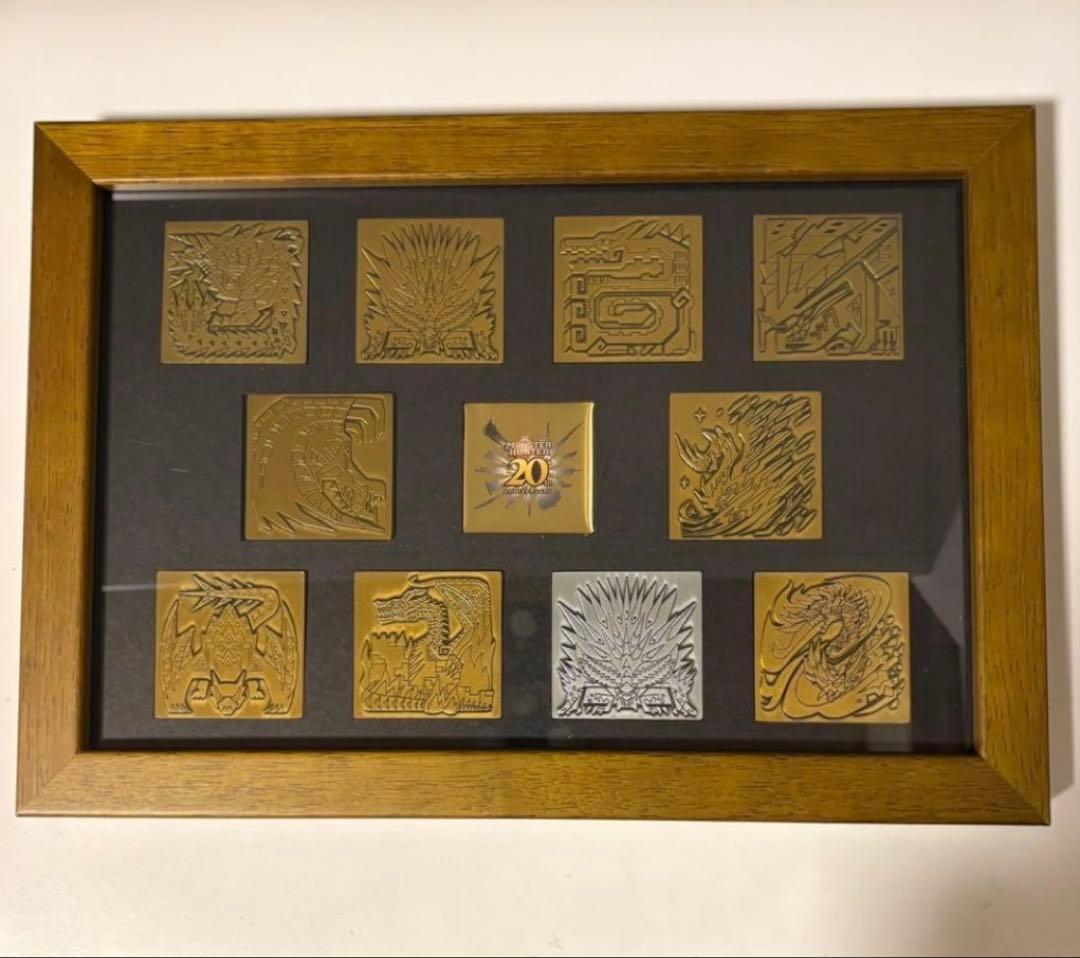 モンスターハンター20周年 大狩猟展 額装ピンズセット