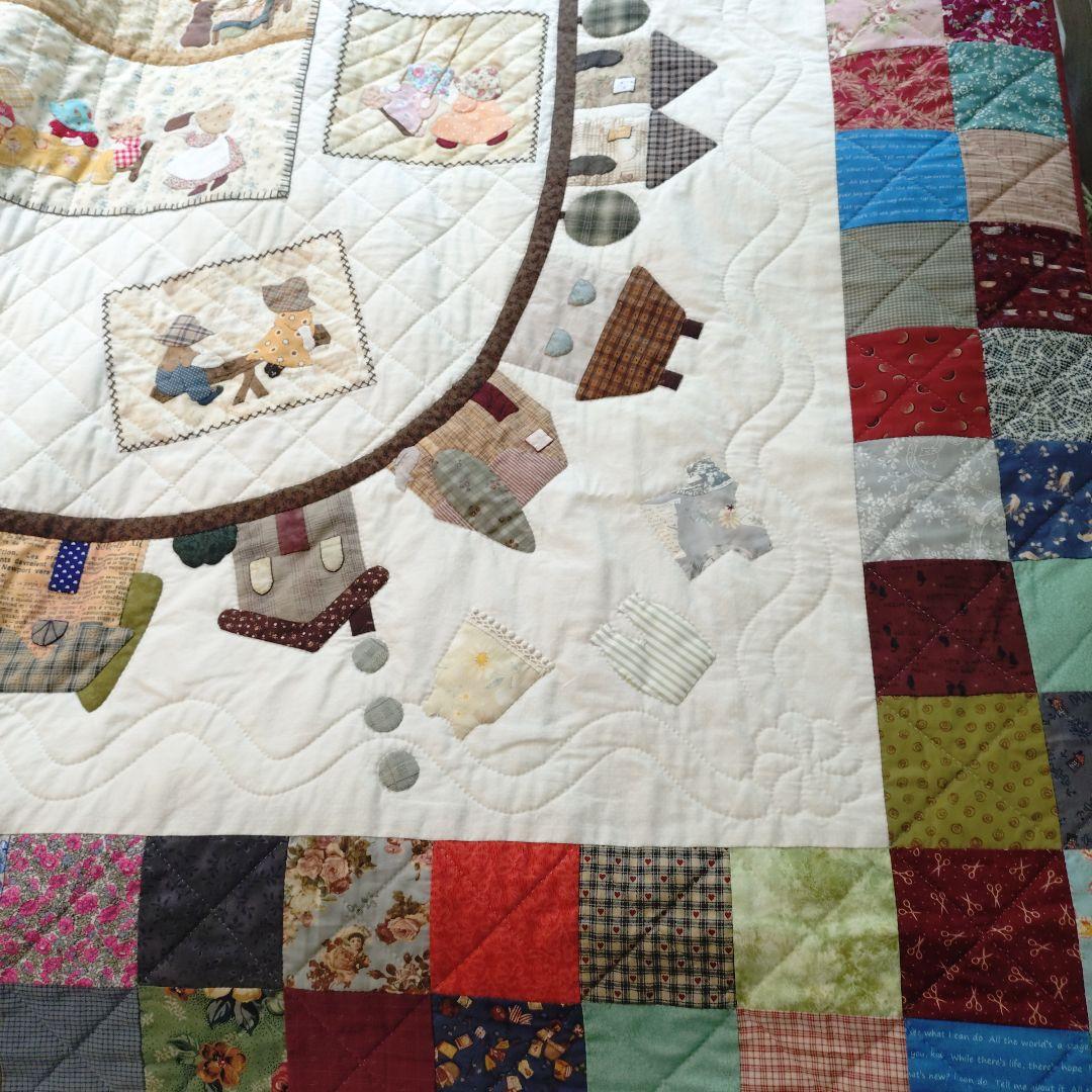 ハンドメイド　パッチワークベッドカバー