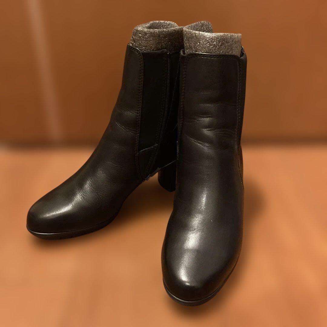 【美品】フレックスヒールサイドゴアブーツ 黒 レザー