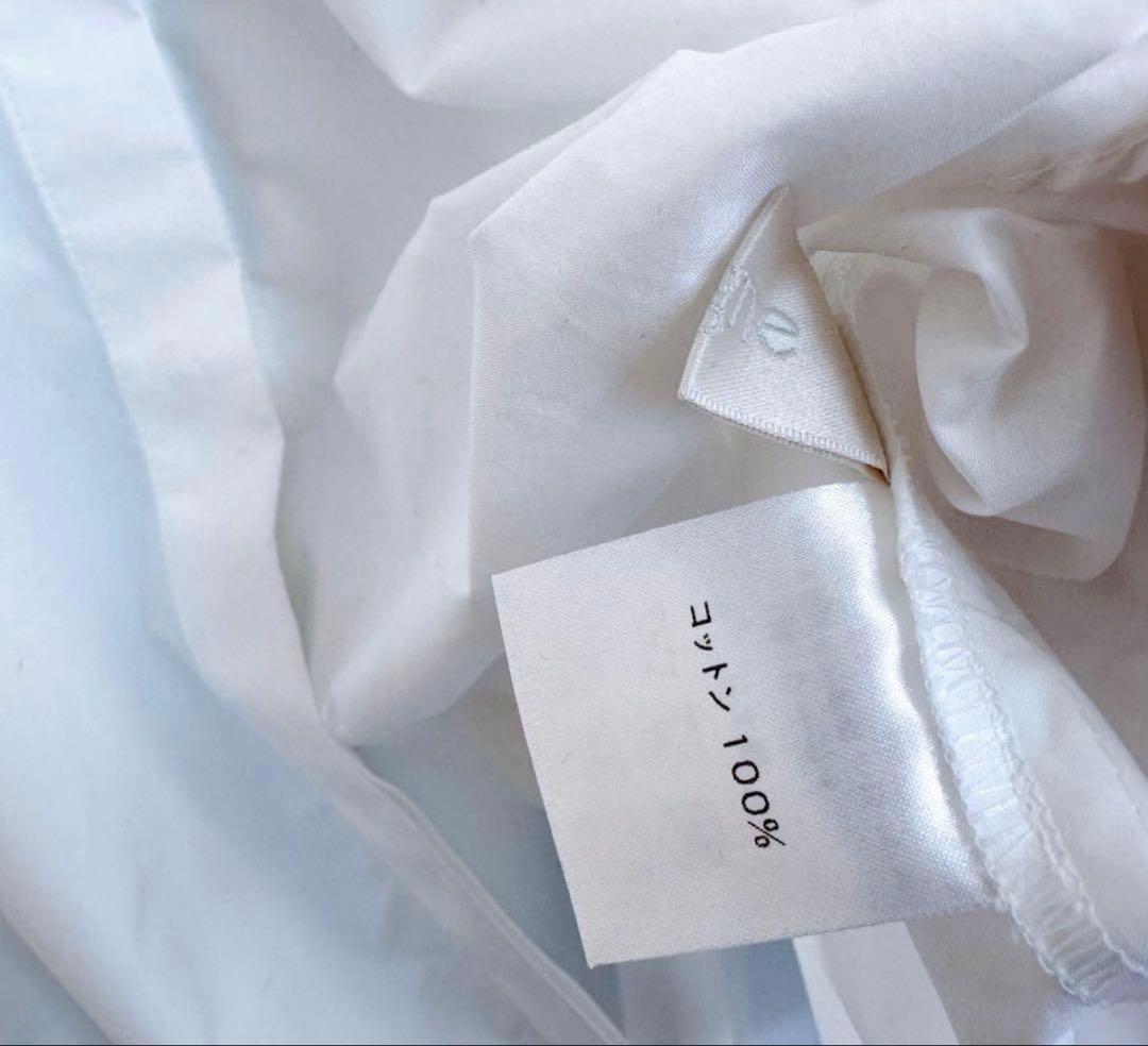 シーニュ　cygne バックフレアーショート丈ブラウス Céline