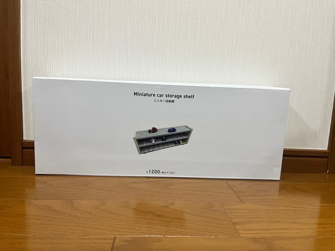 3COINS スリーズ　ミニカー収納 2個セット、トミカ7台付き！