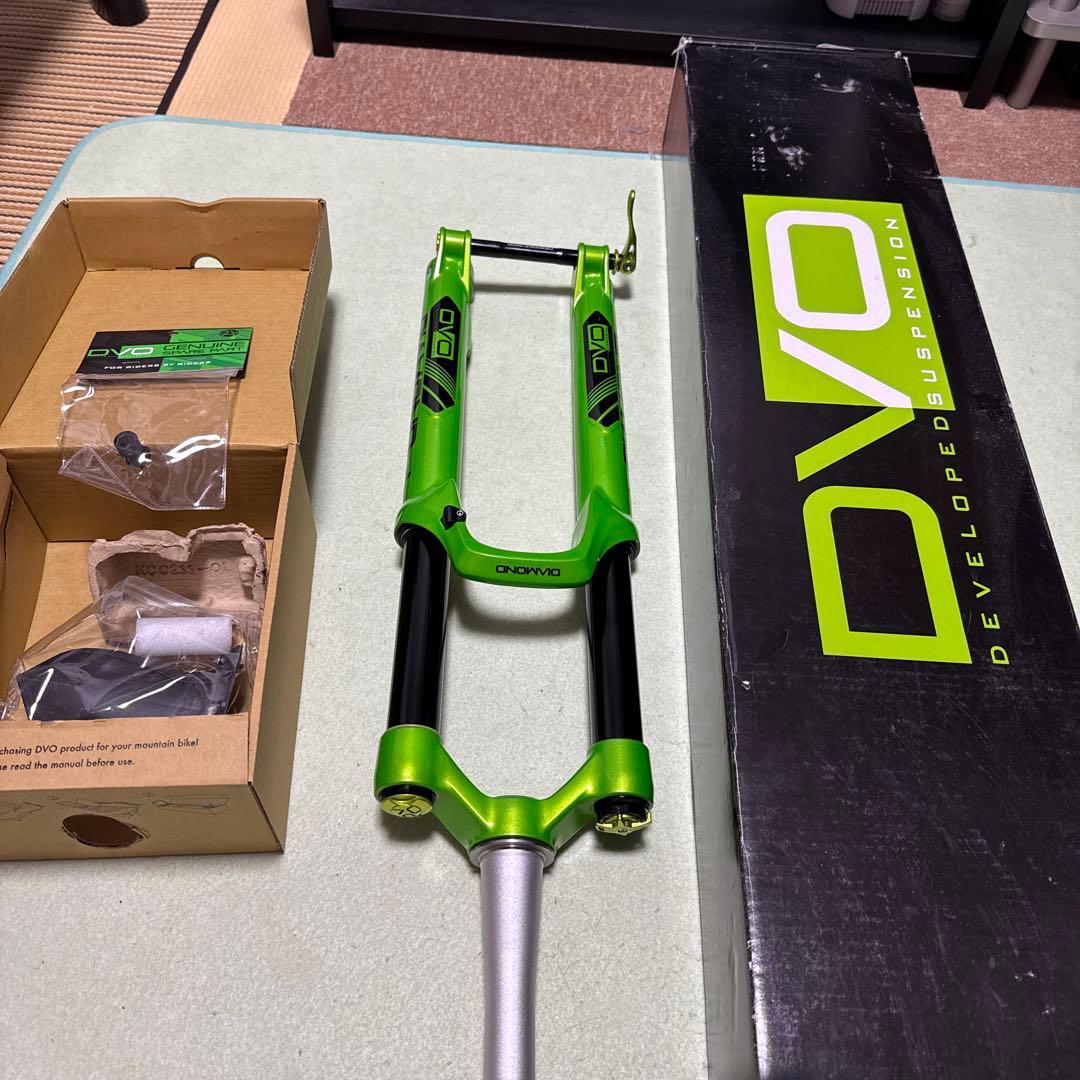 DVO Diamond サスペンションフォーク27.5(グリーン)