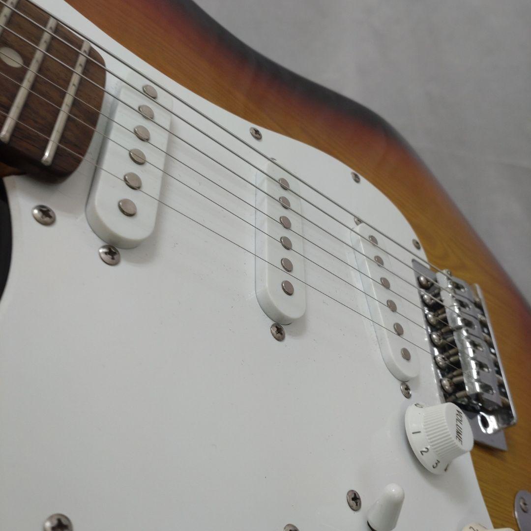 レフティ ストラトキャスター 左用ギター