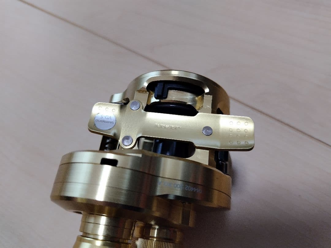 シマノ22カルカッタコンクエスト200XG　予備スプール付