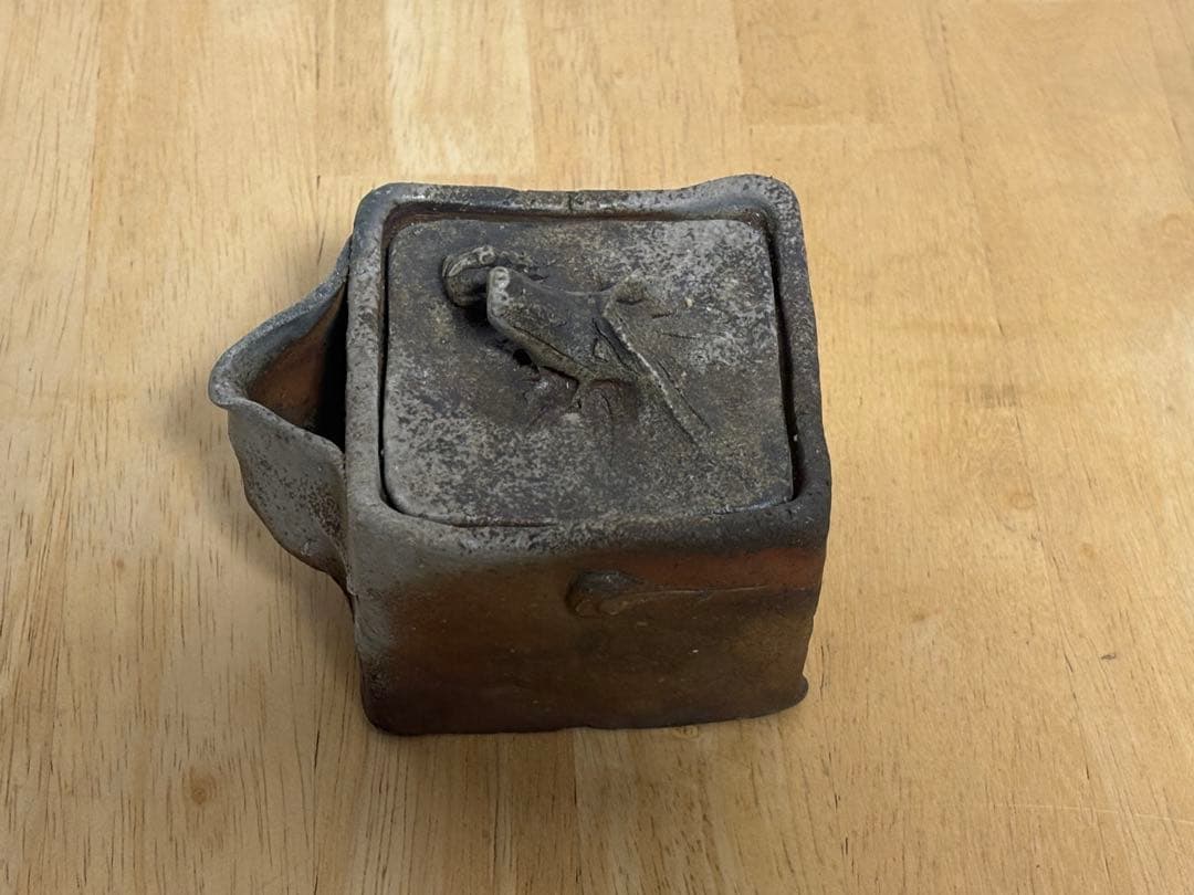 77.備前焼 宝瓶 登り窯 龍 りゅう 4角 手びねり 急須