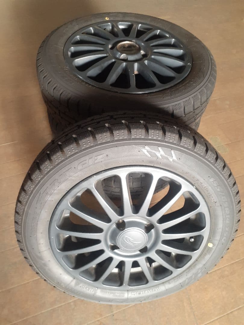 トーヨー14インチスタッドレス　走行千キロ未満 　　ホイール付き４本セット