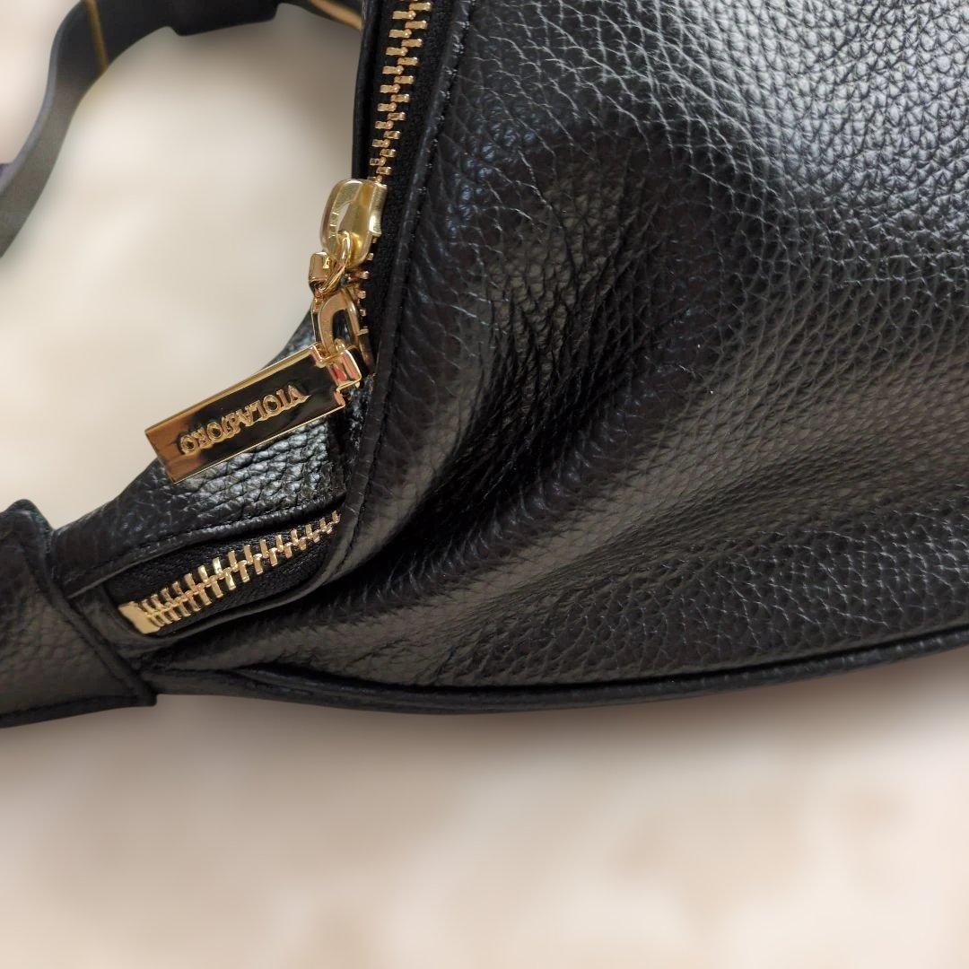 VIOLADOROのレザーボディバッグ