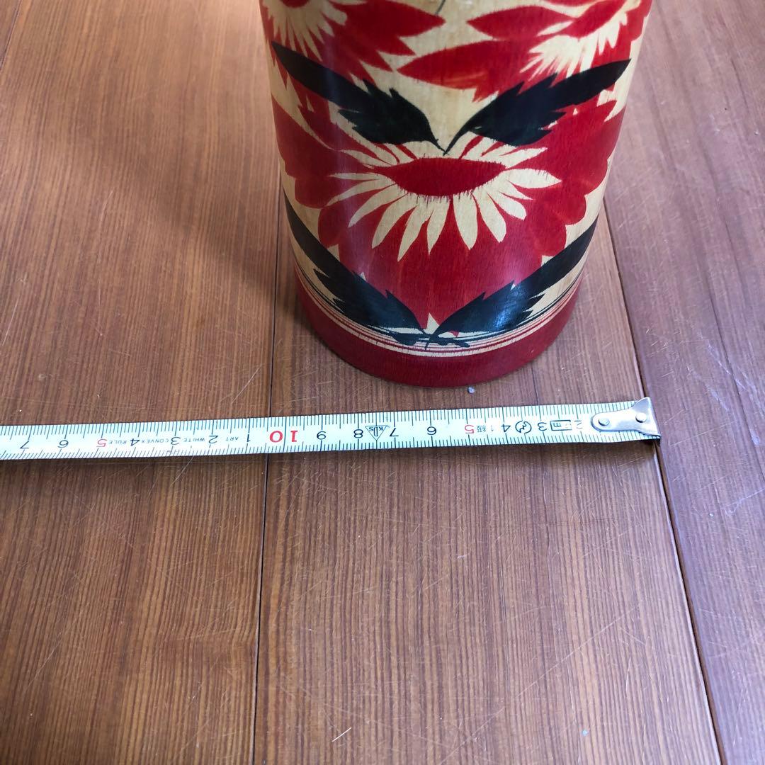 伝統的な花模様の木製こけし大 高さ約40㎝ 作家名 昭和初期