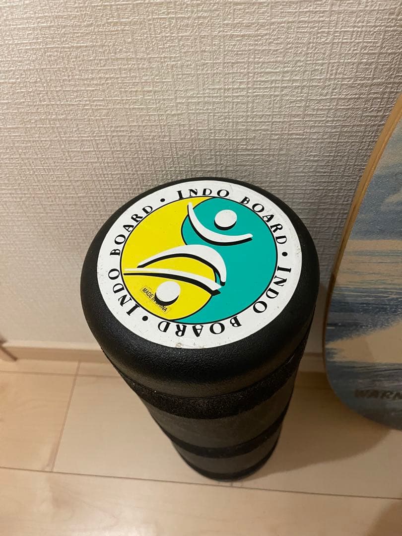 INDO BOARD バランスボード 木製 波デザイン 付属ローラー付き
