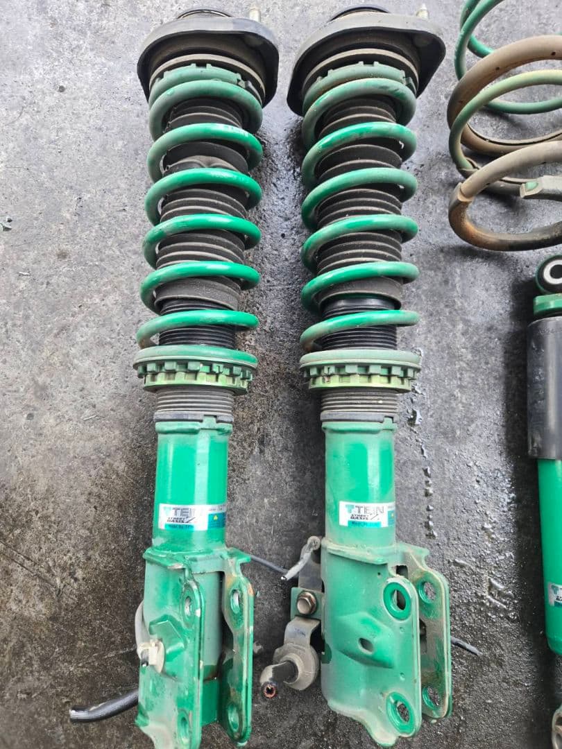 B21W 　日産　デイズ TEIN　車高調