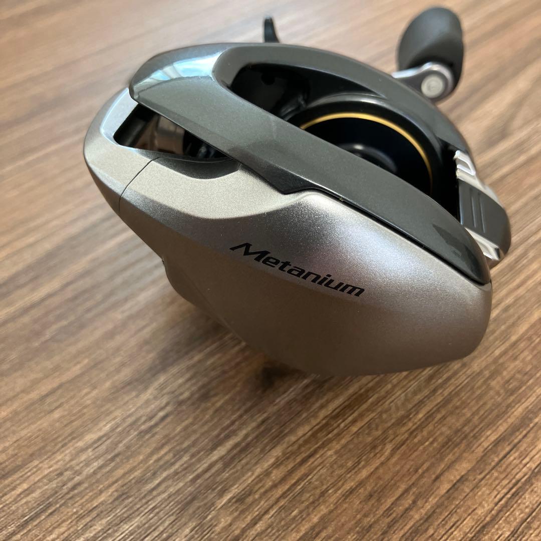 13メタニウムHG右　ハイギア　SHIMANO シマノ　ベイトリール