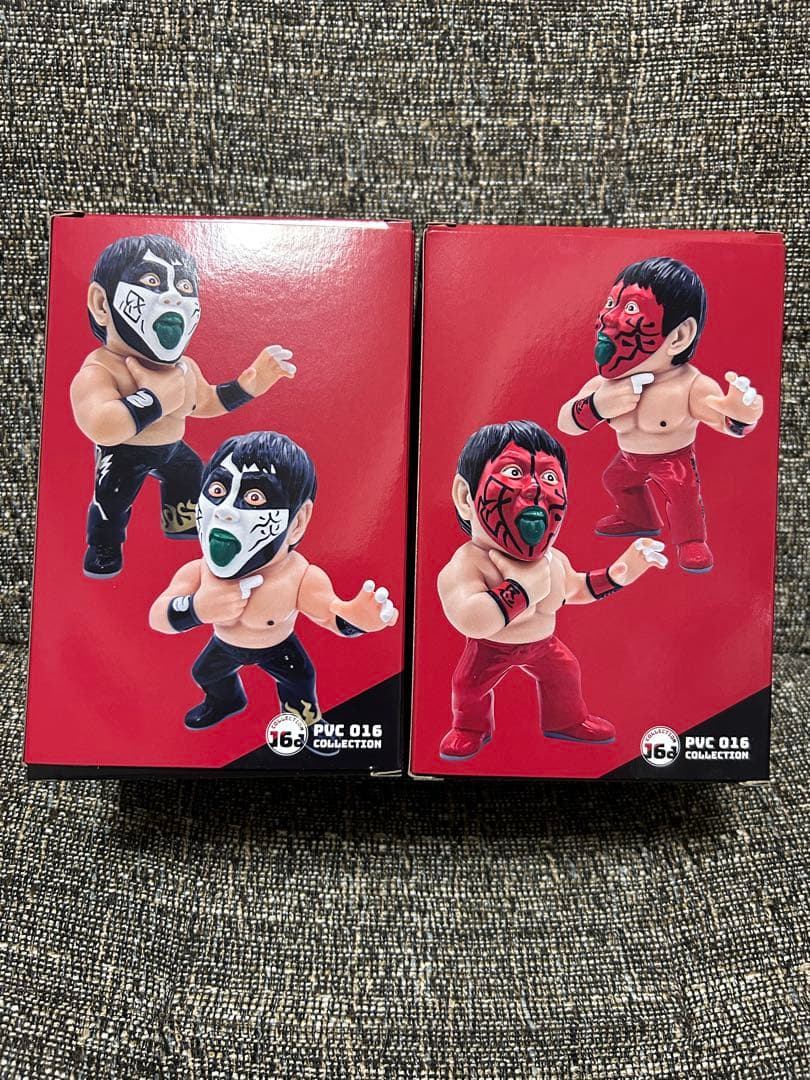 16dソフビコレクション★グレート・ムタ 初期 赤ペイント& 悪魔相（白）ver