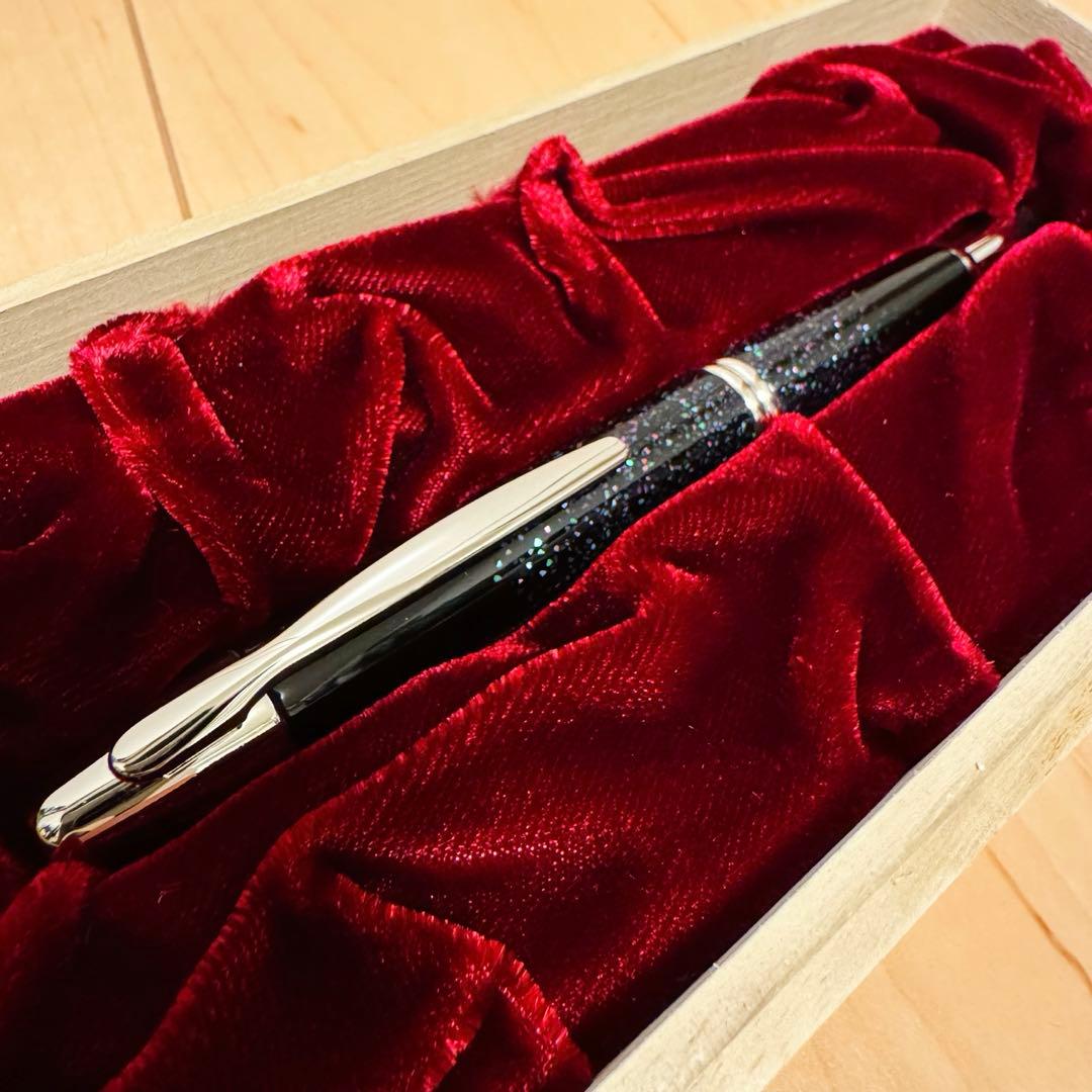 【ほぼ未使用】　PILOT　キャップレス　万年筆　螺鈿　ブラックM字（中字）