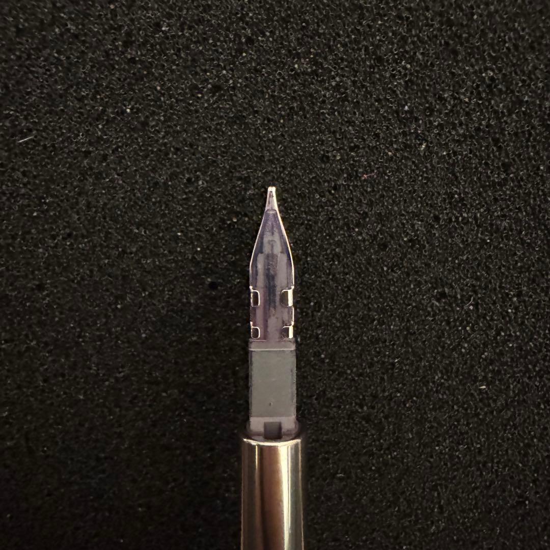 【ほぼ未使用】　PILOT　キャップレス　万年筆　螺鈿　ブラックM字（中字）