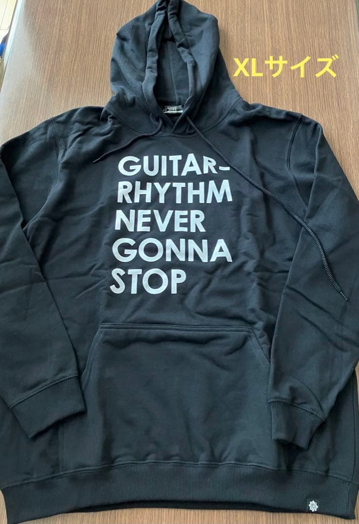 布袋寅泰フード付きトレーナーパーカー