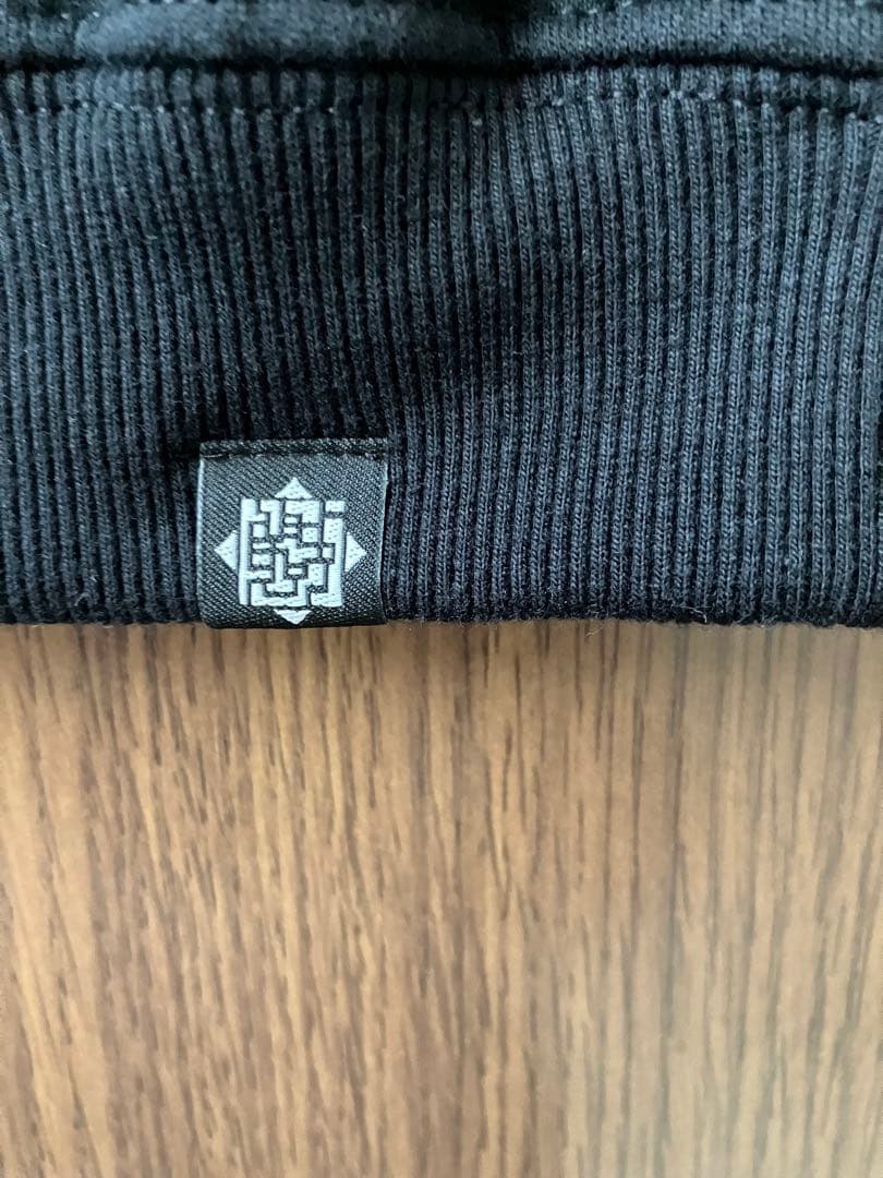 布袋寅泰フード付きトレーナーパーカー