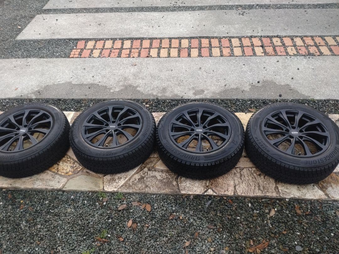 【coconats様】ハリアー18インチ　ブリヂストンスタッドレスセット