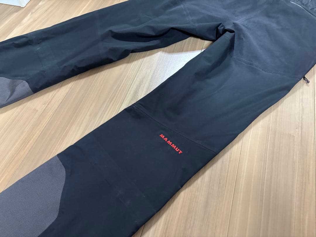 ★送料無料・最高峰★お洒落　マムート ゴアテックスプロ　ハードシェル　スキー雪山