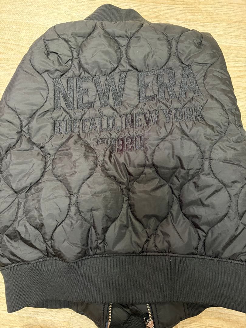 NEW ERA ウィメンズL ブラックボンバージャケット
