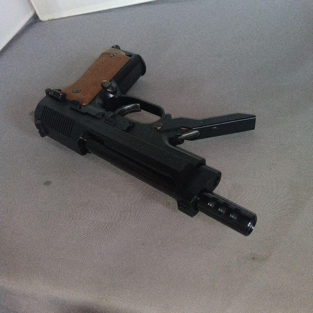 MGC M93R ベレッタ 木製グリップ　固定スライド　エムジーシー