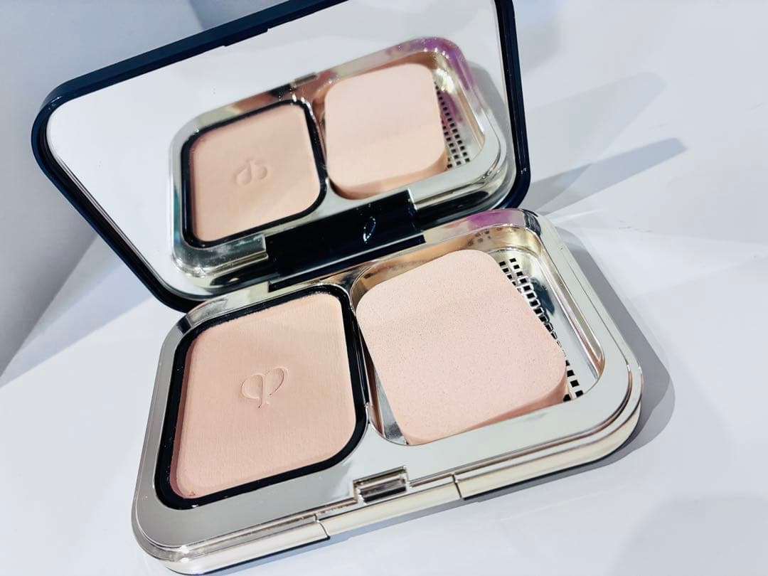 タンプードルエクラII / SPF25 / PA++ ピンクオークル10