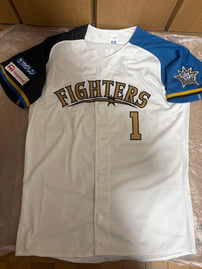 北海道日本ハムファイターズ　新庄剛志20周年記念ユニフォーム帽子セット