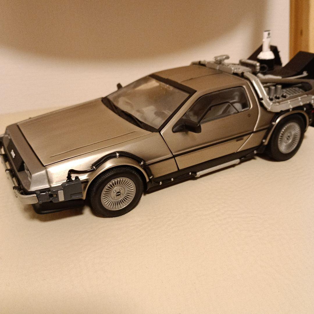 バックトゥザフューチャー　1/18デロリアン　サンスター製ダイキャスト