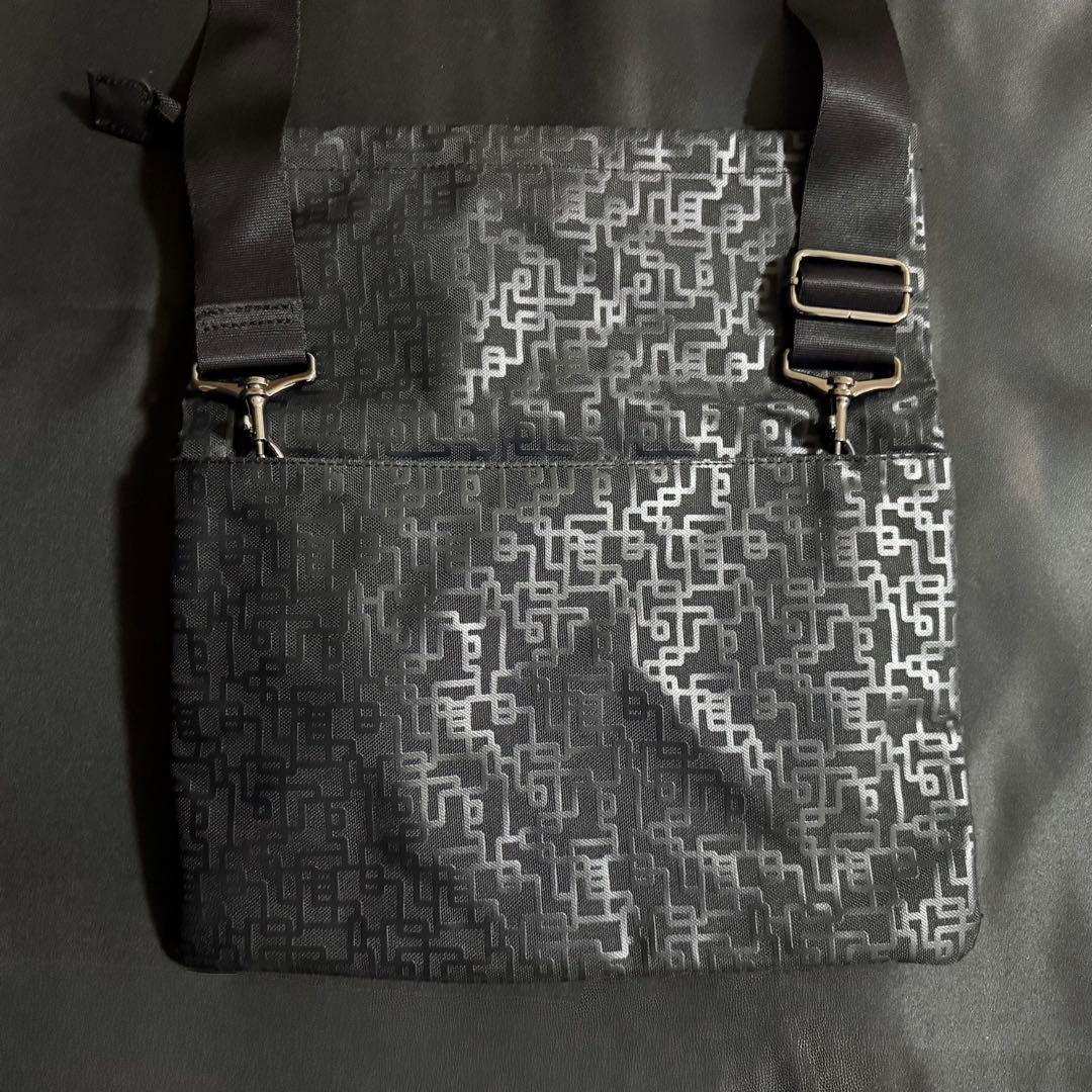 布袋寅泰 HOTEI×TAKEO KIKUCHI G柄クラッチバッグ