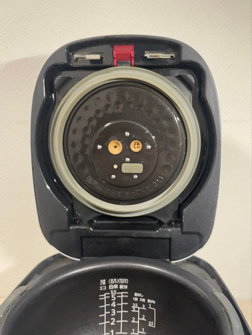 TIGER タイガー 圧力IH炊飯器 5.5合 JPC-G100WA ホワイト