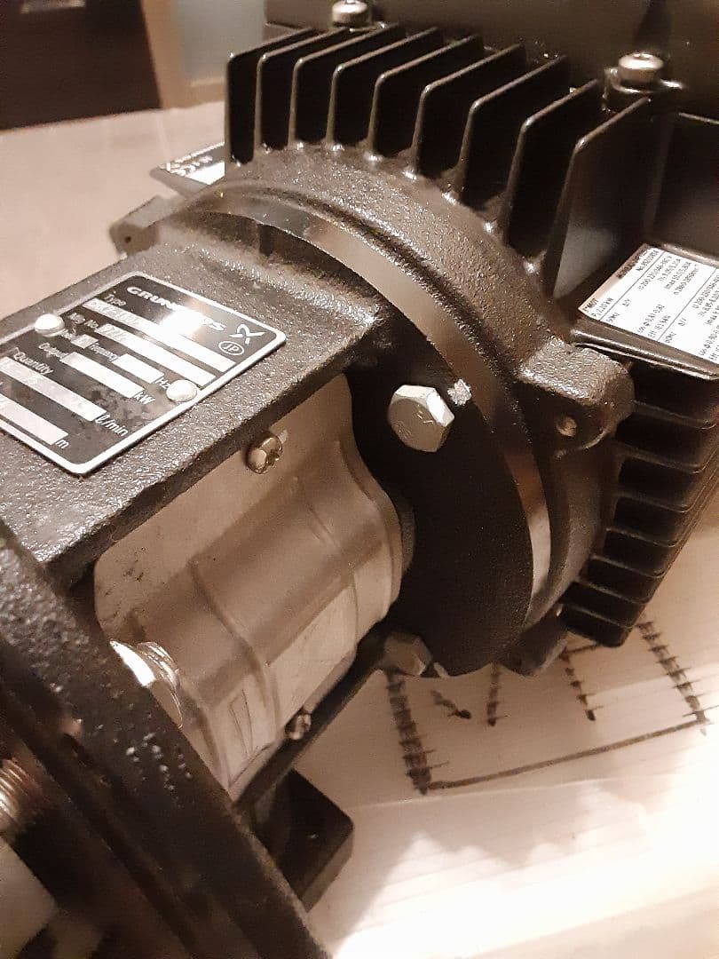 GRUNDFOS 工業用ポンプ 新品未使用 三相モーター付き 約17kg