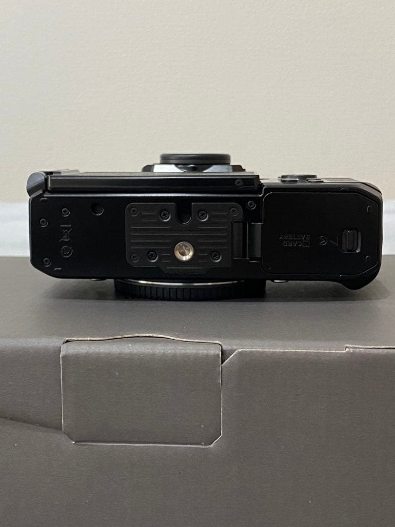 【極美品】Nikon Zf 40mm F2(SE) レンズキット ブラック