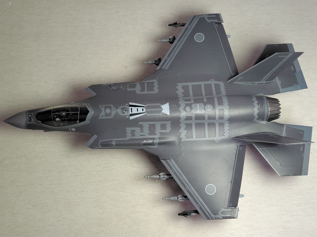 タミヤ F-35A 1/48スケール プラモデル完成品