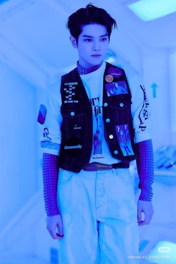 rafsimons ベスト　NCTテヨン cortisジュフン txtボムギュ