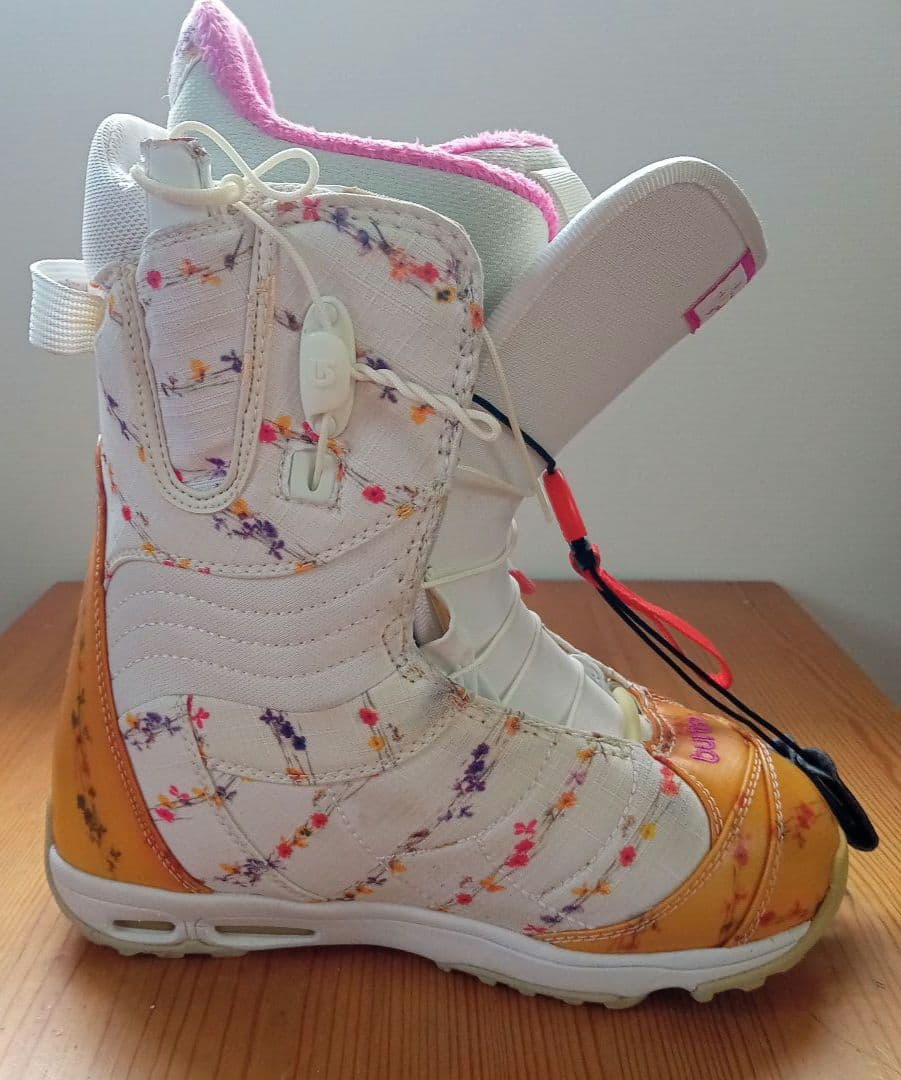 burton 女性用スノーボードブーツ