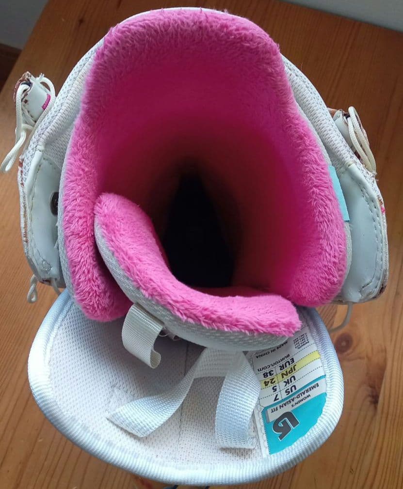 burton 女性用スノーボードブーツ