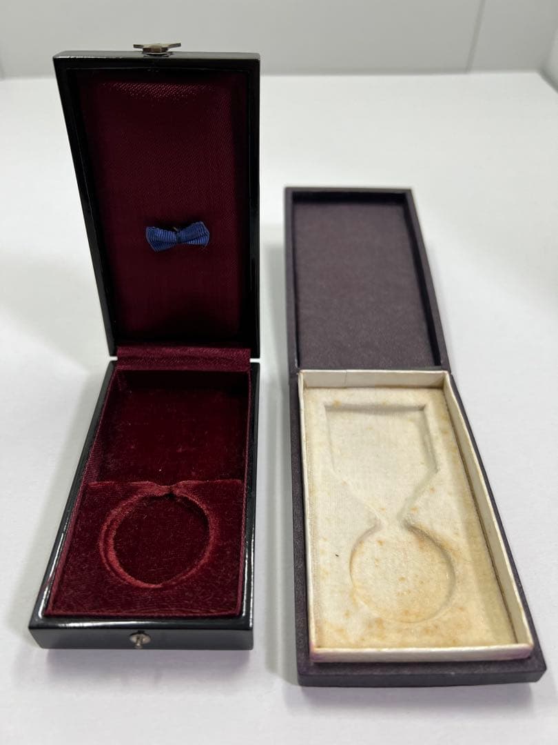 褒章 メダル 明治期 勲章 記念章 勲功章 昭和大豊記念章　勲章 　メダル　箱付