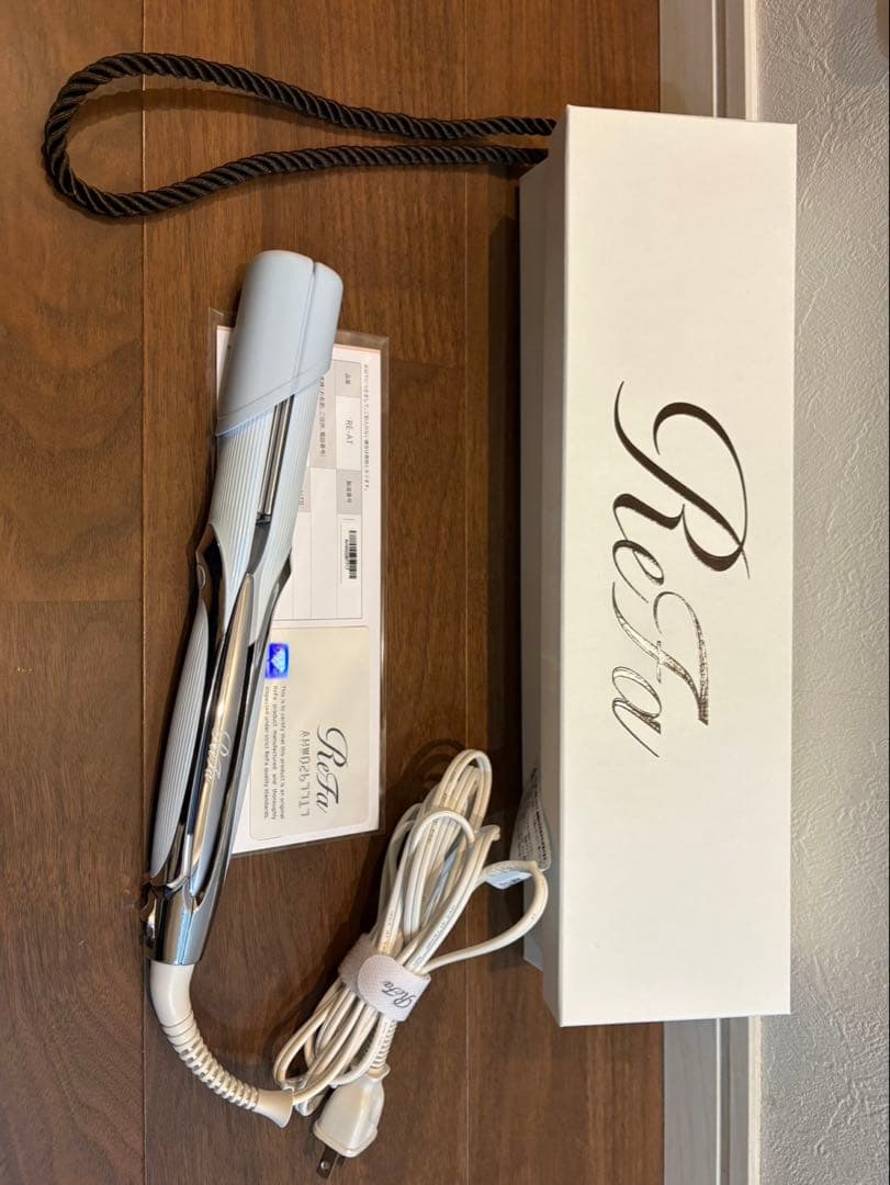 リファ ストレート アイロン プロ RE-AT-02A ホワイト