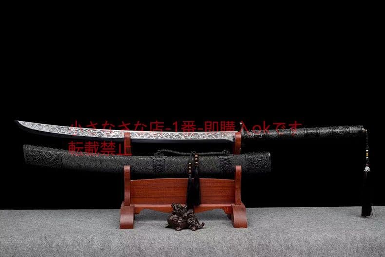 康熙繍春  古兵器 武具 刀装具 日本刀 模造刀 居合刀 春の刺繍を施した刀