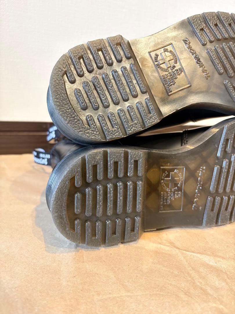 ドクターマーチン 2976 WHITE STITCH チェルシーブーツ