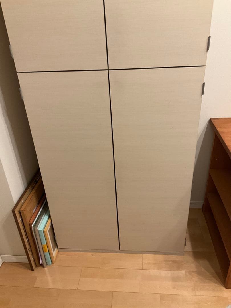 はな　収納キャビネット