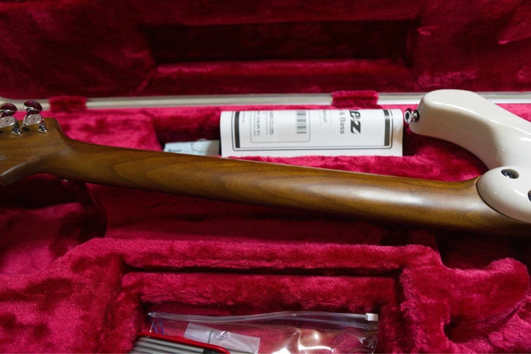 ギター Ibanez Prestige AZ2204N-AWH