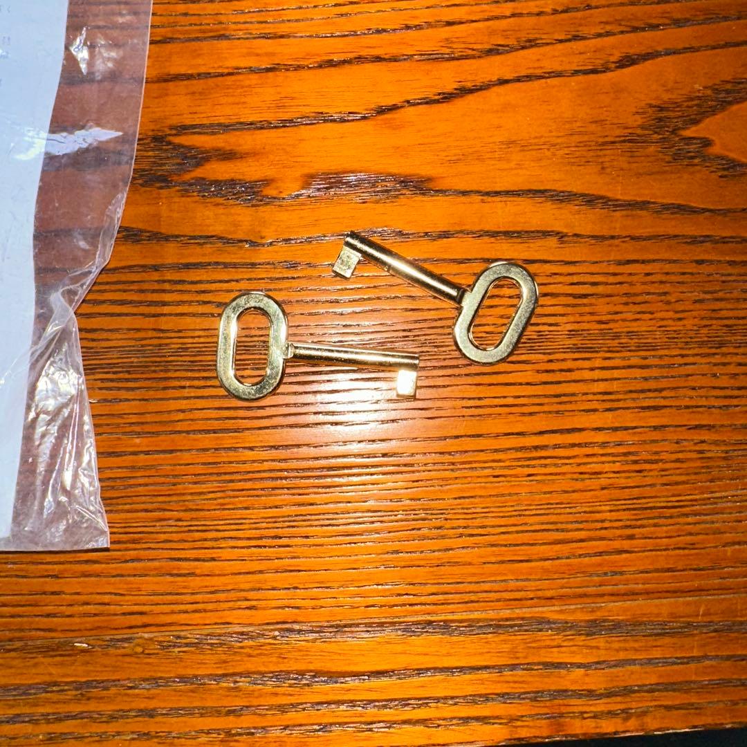 O*A様 伝統的な日本の木製箪笥