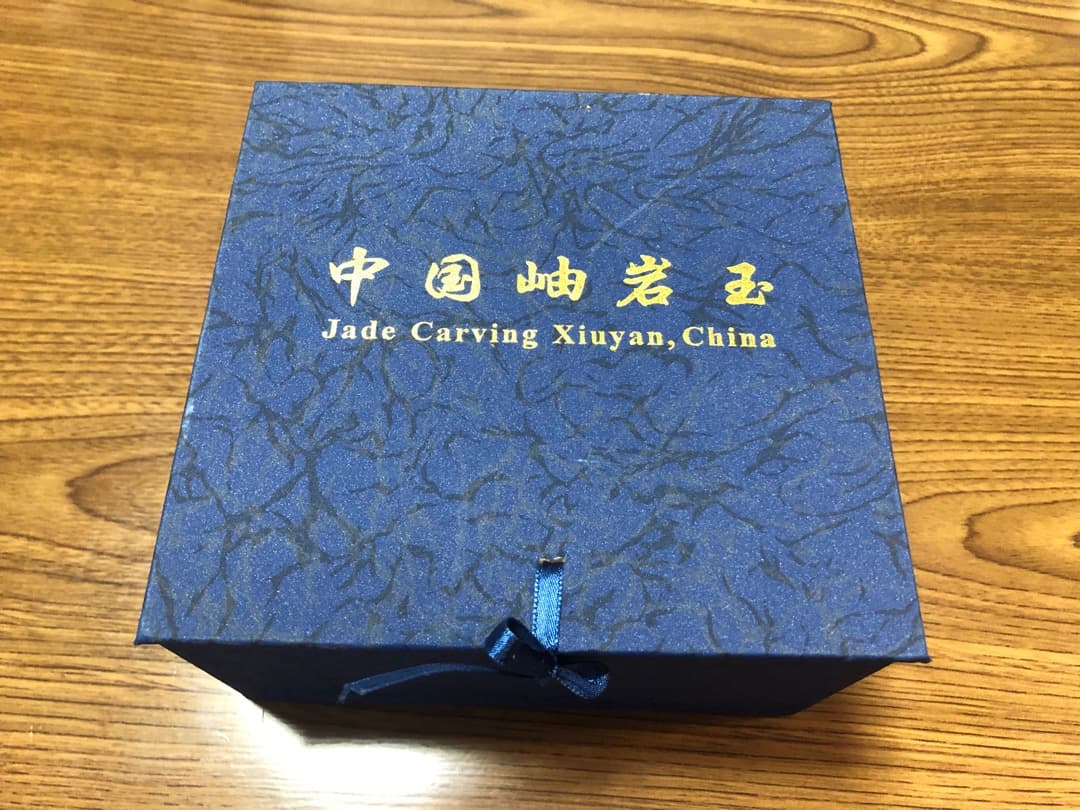 中国岫岩玉 白菜　置物　Jade carving xiuyan,china