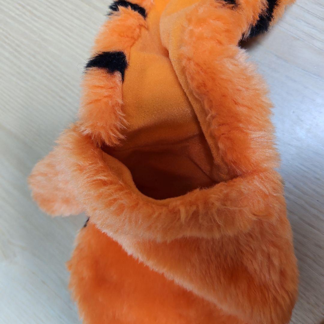 東京ディズニーリゾート　ティガー マフラーキャップ　プーさん